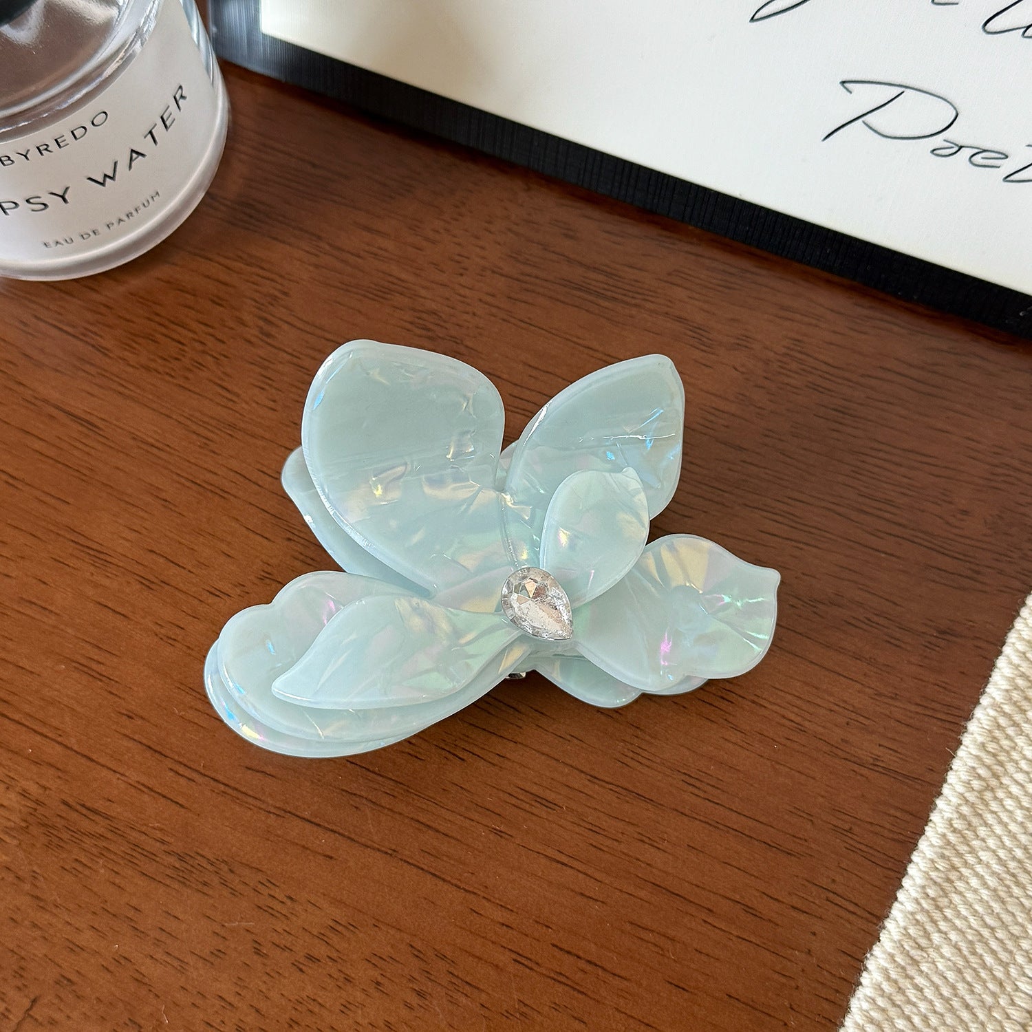 Chic Minimalist Floral Hair Claw Clip