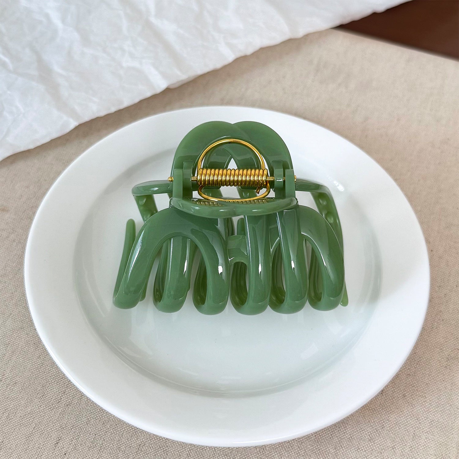 Dopamine Solid Color Octopus Hair Claw Clip For Updo