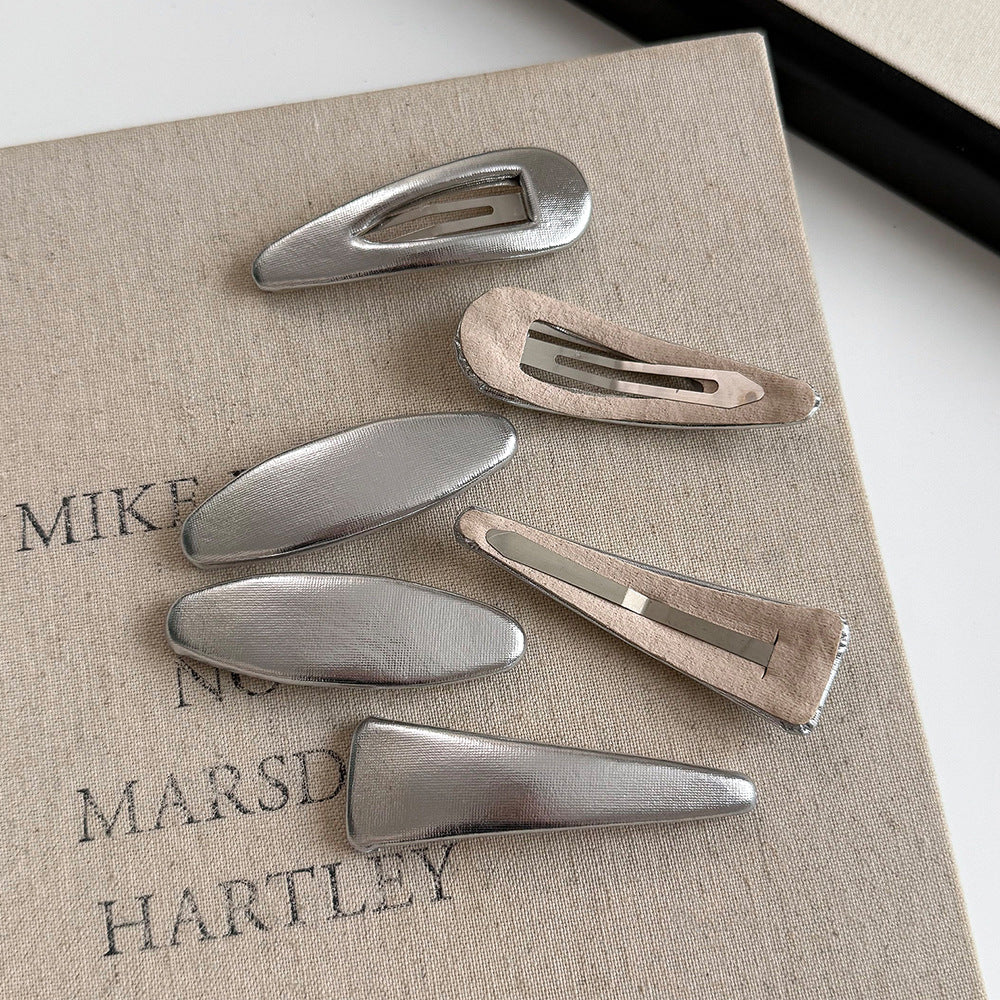 Minimalist Shiny Silver BB Clip