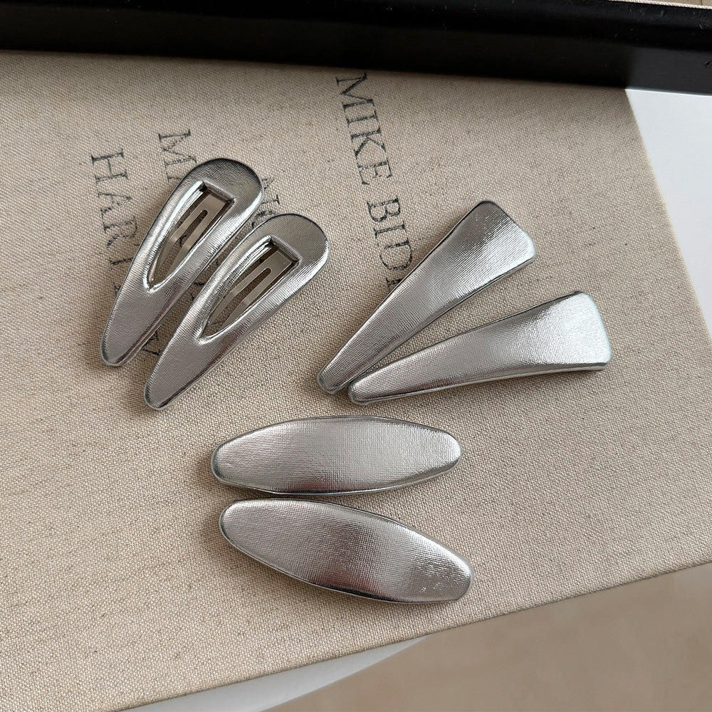 Minimalist Shiny Silver BB Clip