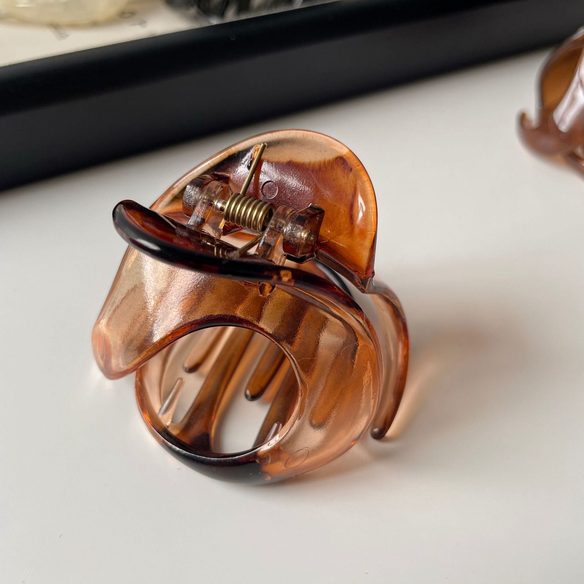 Minimalist Elegant Jelly Hair Claw Clip