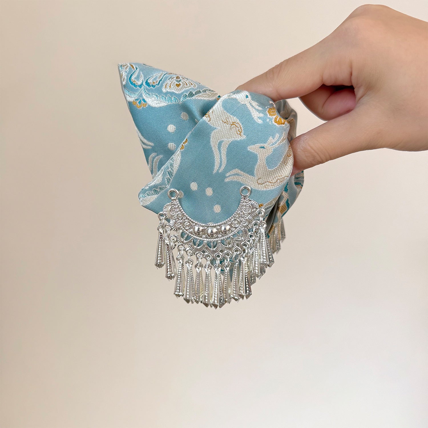 New Chinese Ethnic Tassel Fabric Hair Claw Clip Silver Tone Shark Clip