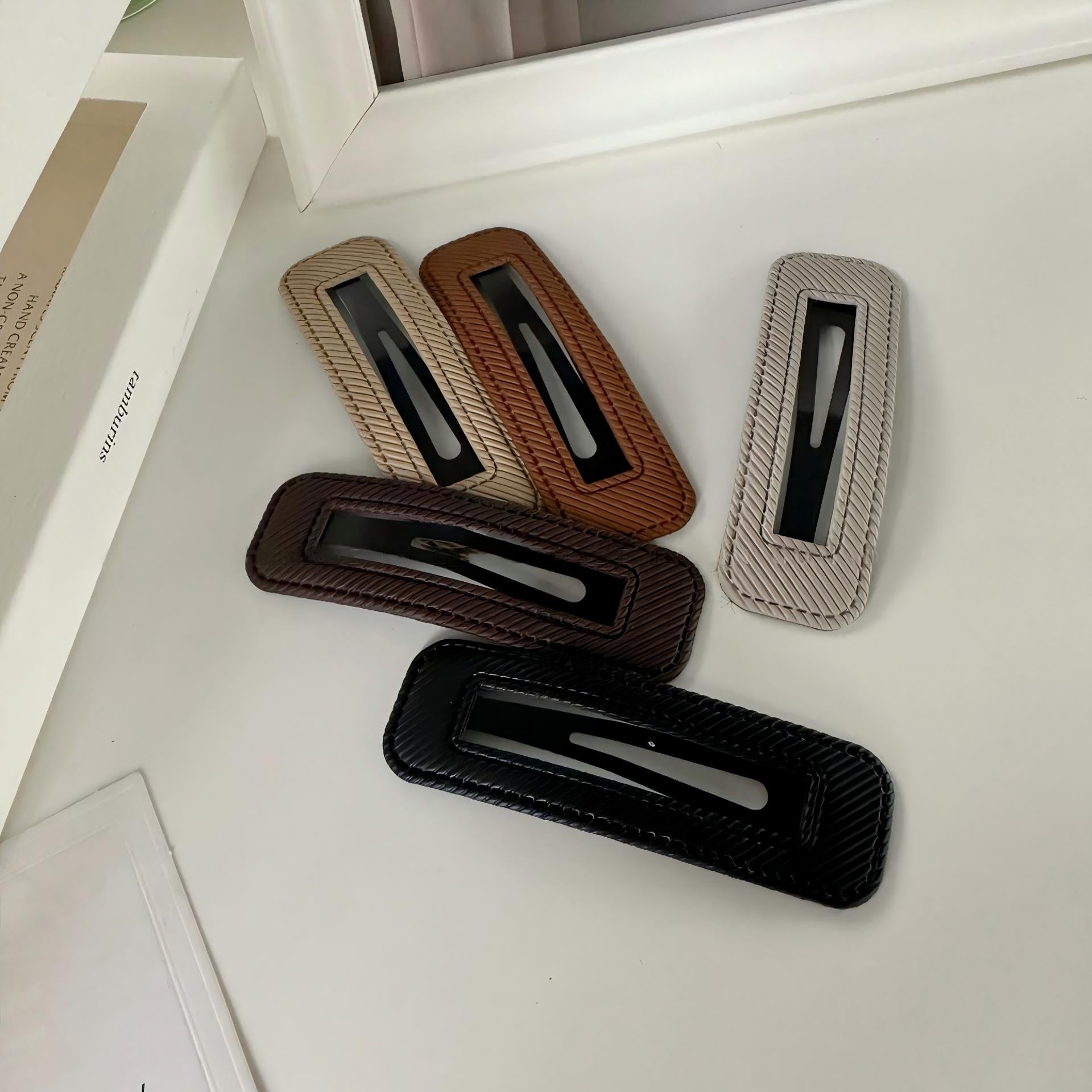 Square Cutout Leather BB Clip