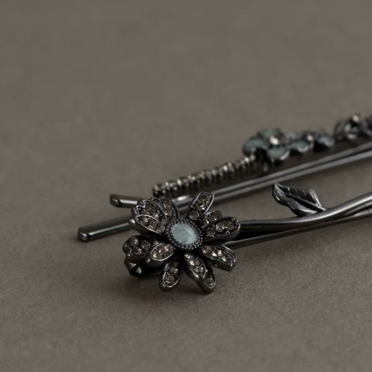 Vintage Floral Bobby Pin