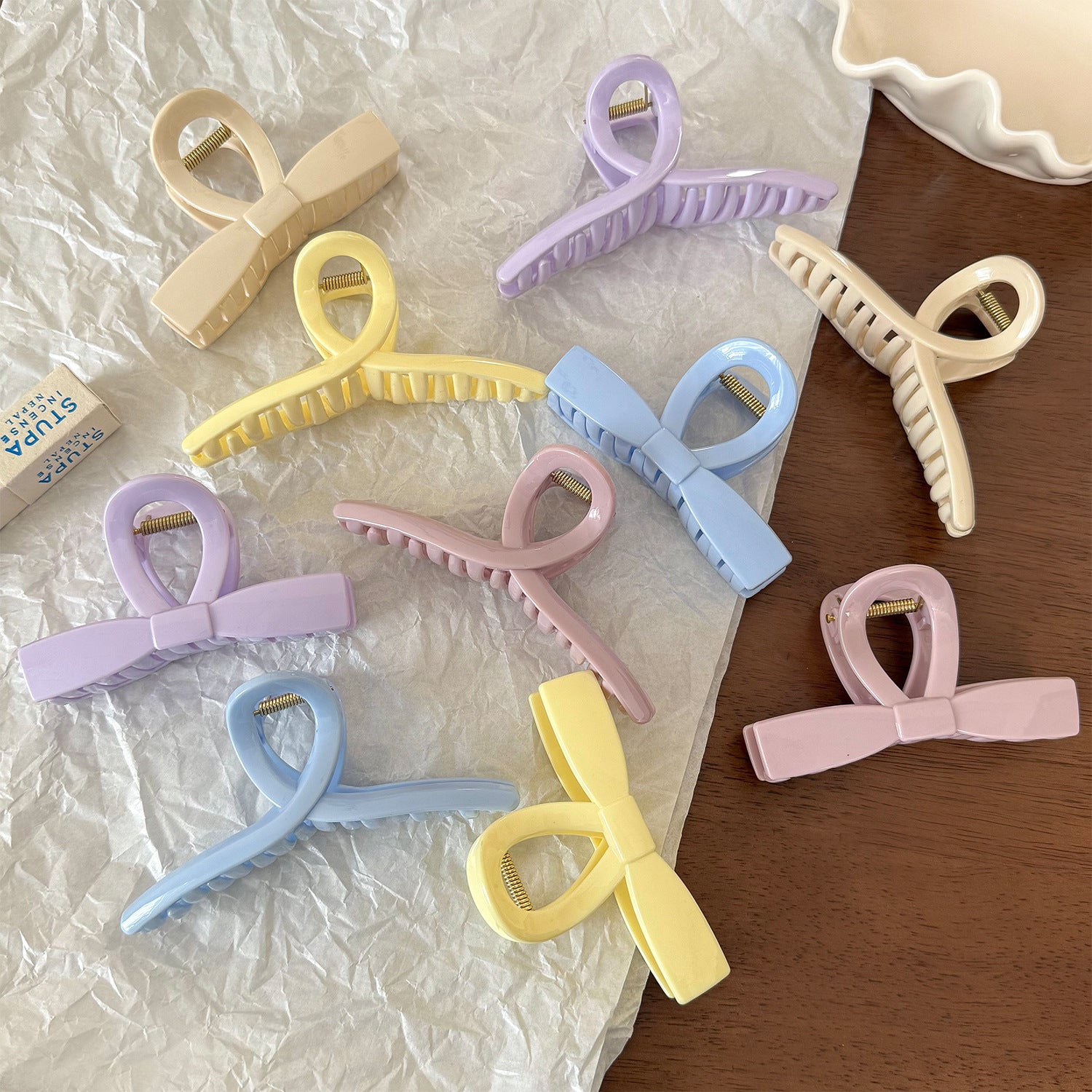 Fresh Solid Color Girly Claw Clip